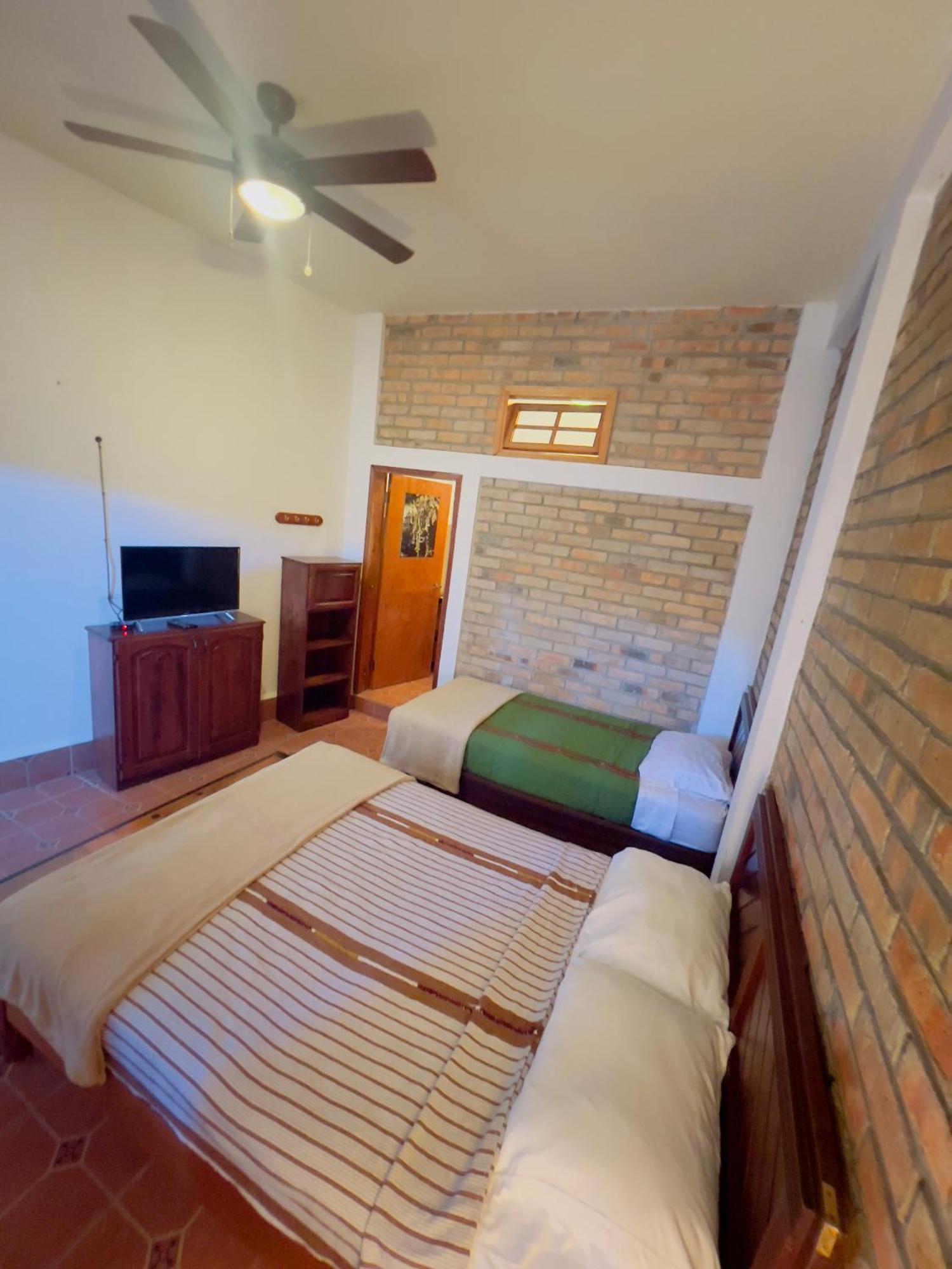 Jardin Cafe Hotel & Restaurant Gracias Ngoại thất bức ảnh